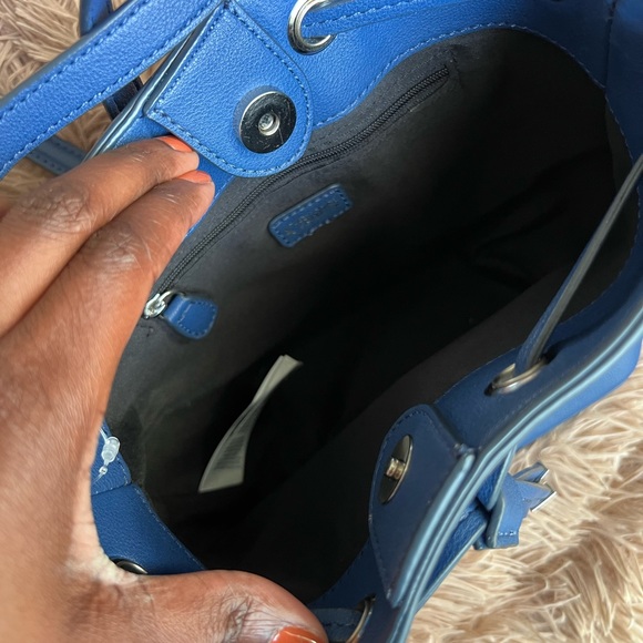 Blue Shoulder Tote - Picture 5 of 7